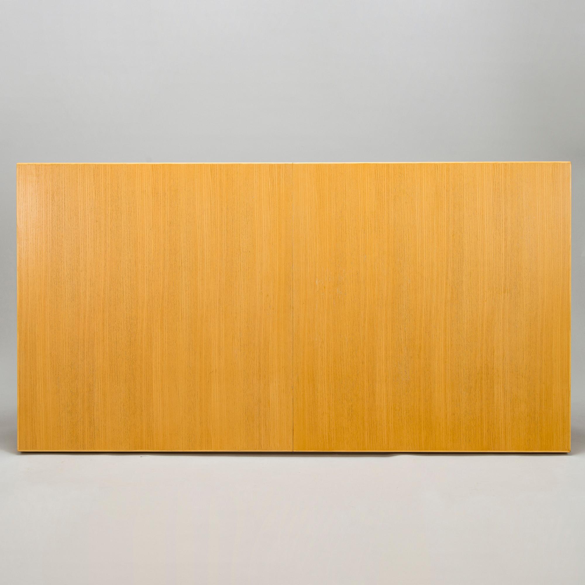 Alvar Aalto, matbord, mdell H94, 1900-talets slut.