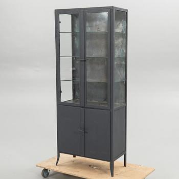Display cabinet, first half of the 20th century.