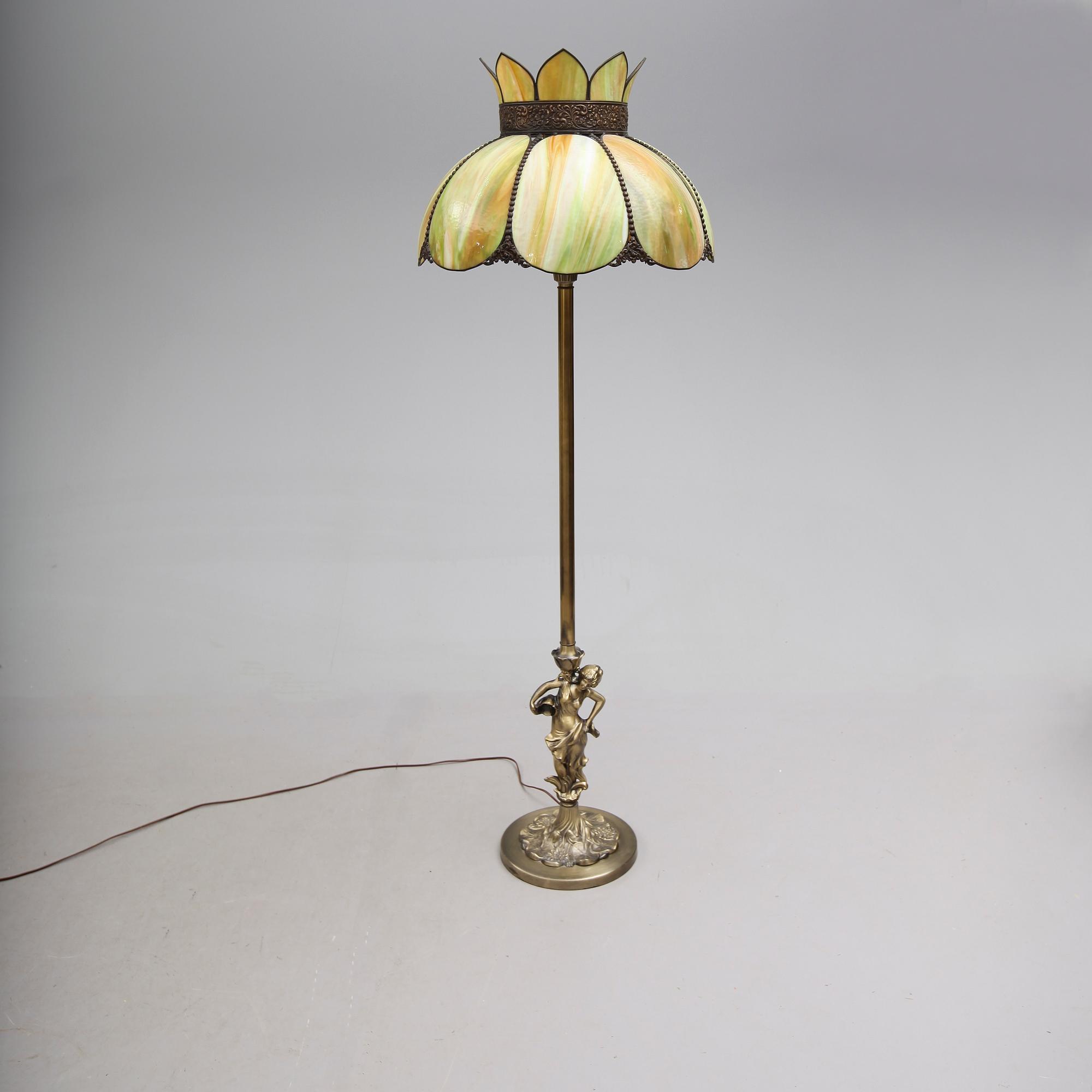 GOLVLAMPA, Tiffanystil, märkt W Decor 1308, 1900-talets andra hälft. Höjd ca 170 cm.
