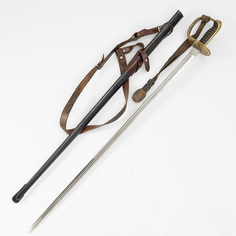 Sabre Swedish, 1893 pattern for cavalry officer with scabbard.