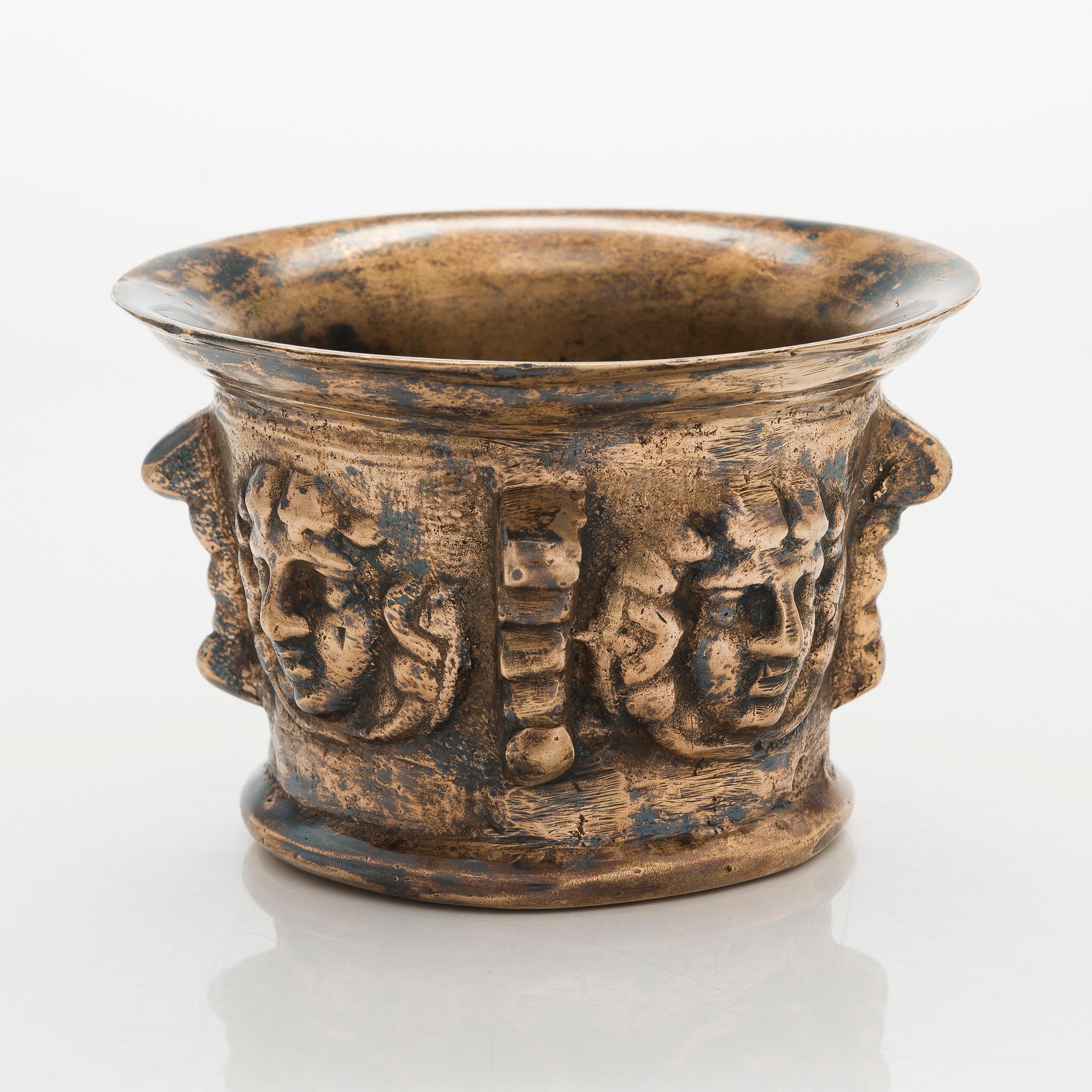 Huhmare ja survin. Pronssia. Espanja, 1600-luku.