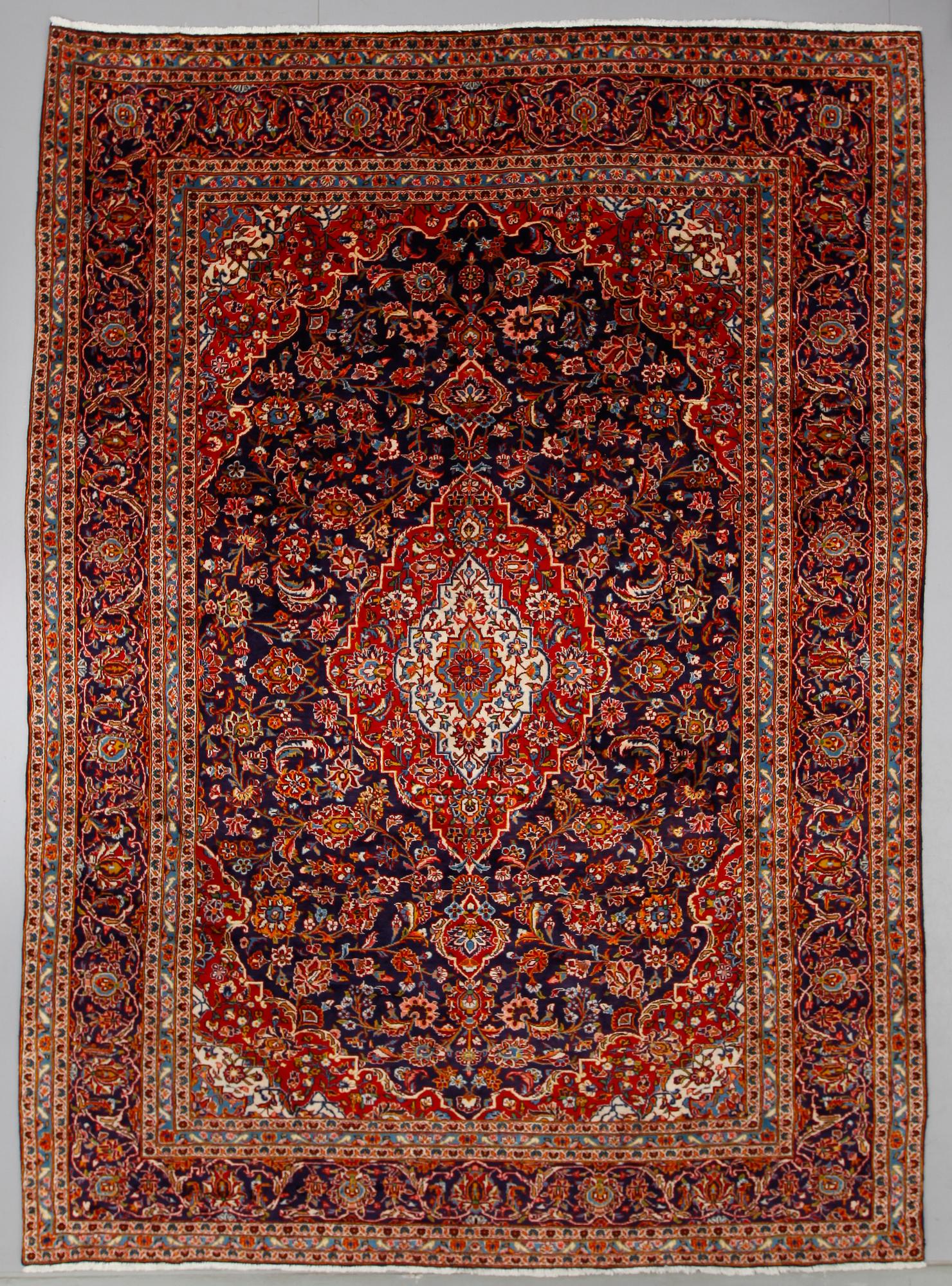 MATTA, Ardekan, ca 340 x 247 cm.