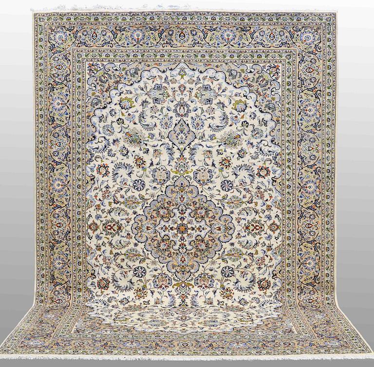 Carpet, Keshan, approx. 350 x 244 cm.