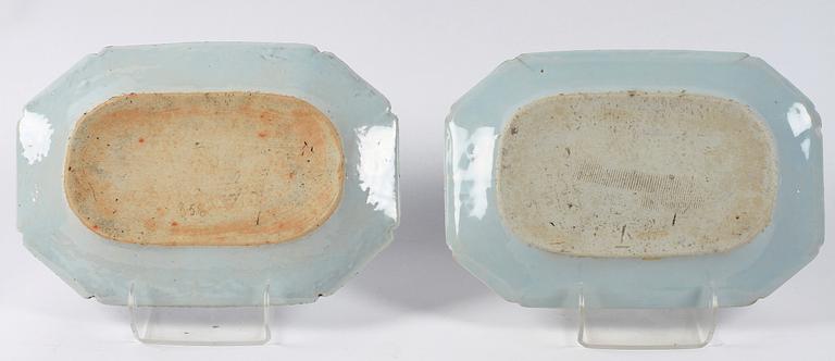 STEKFAT, 2 st, porslin, Kina, 1700-tal.