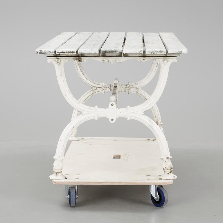TRÄDGÅRDSBORD, Byarum, 1990-tal.