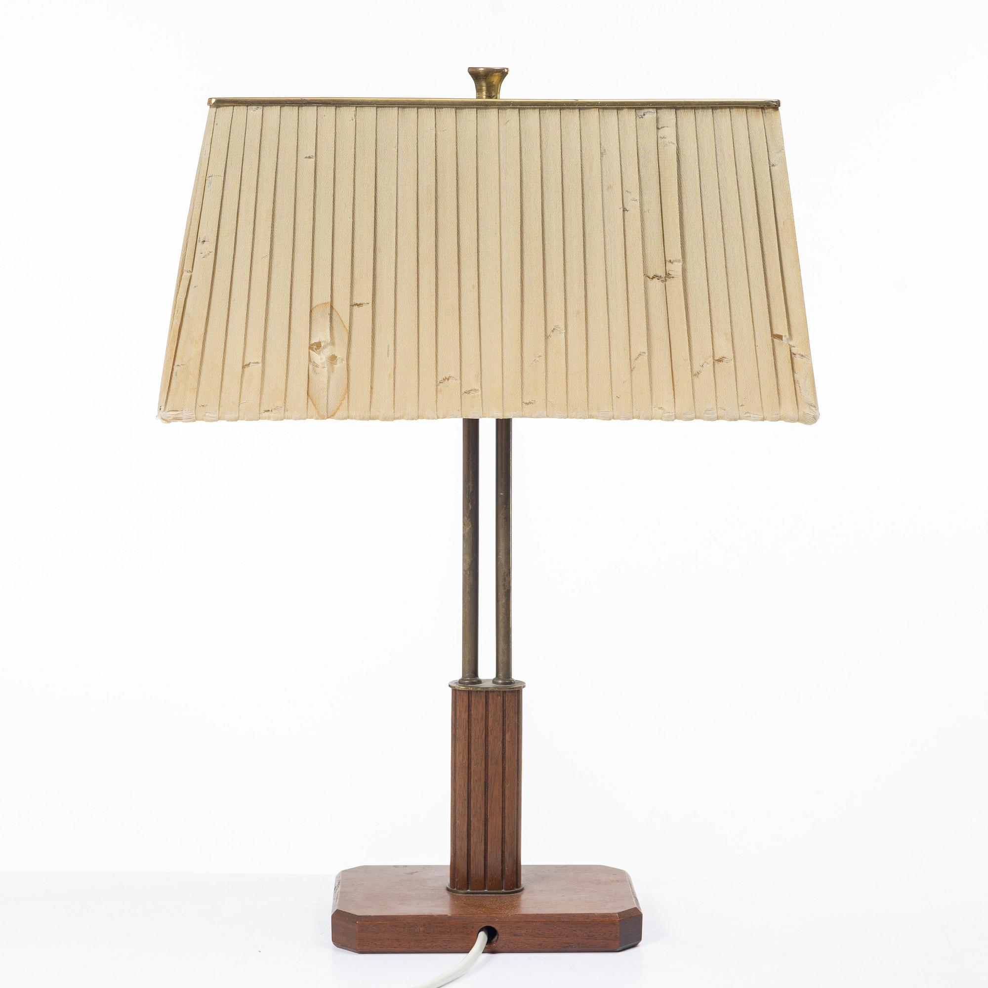 Harald Notini, a table lamp, model 15485, Arvid Böhlmarks Lampfabrik, Stockholm, 1940s/50s.