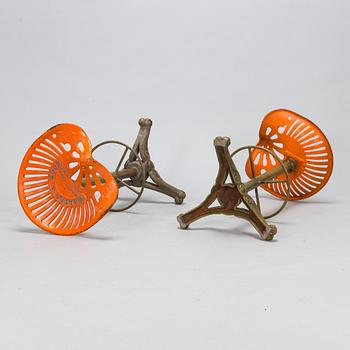 Barstolar, 3 st, Märkta Walter E Wood Hoosick Falls N.Y. U.S.A.