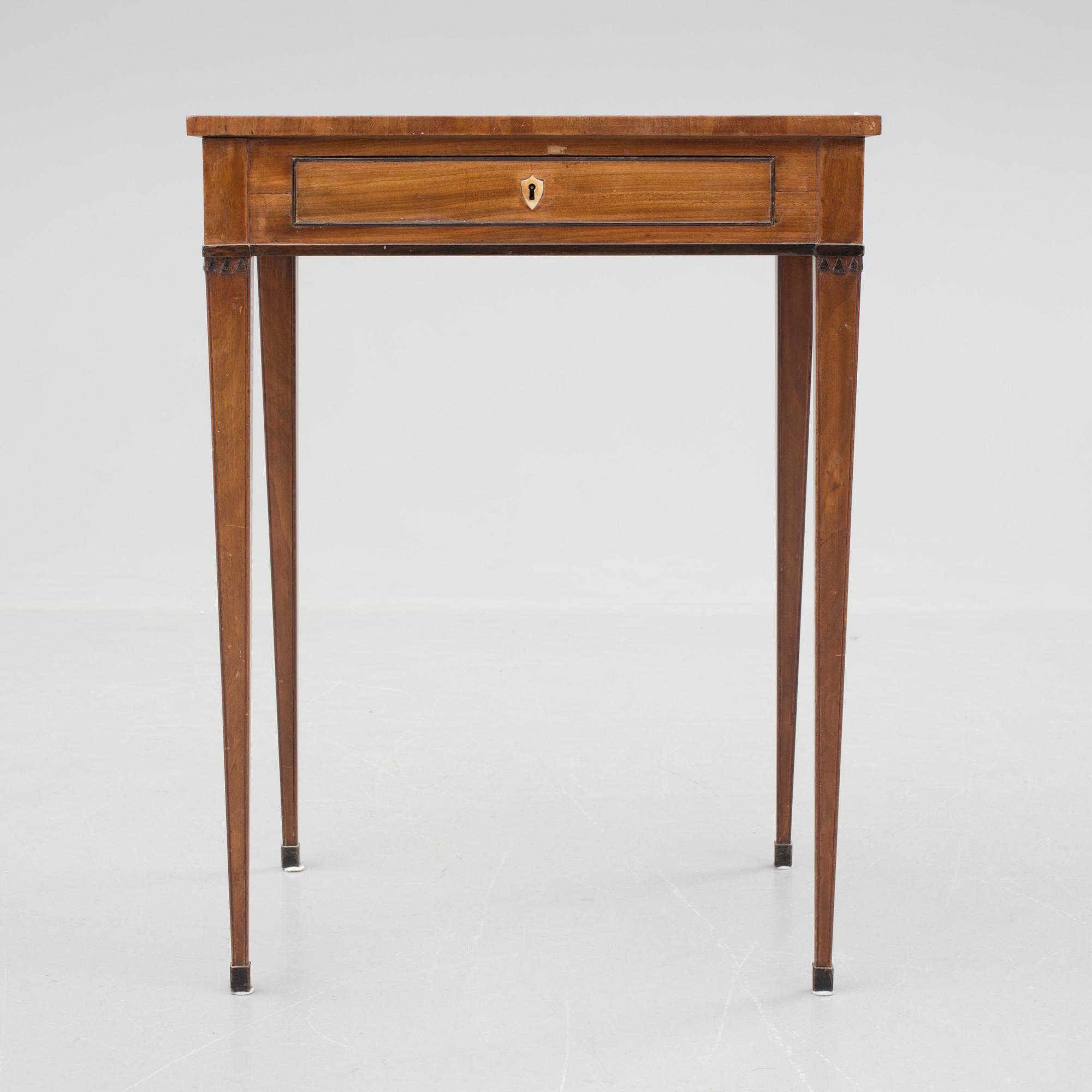 SYBORD, sengustavianskt/empire, 1800-talets första fjärdedel.