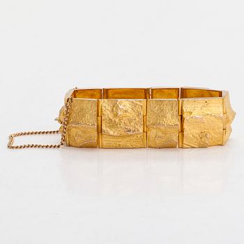 Björn Weckström, A 14K gold bracelet 'Golden stream' for Lapponia 1966.