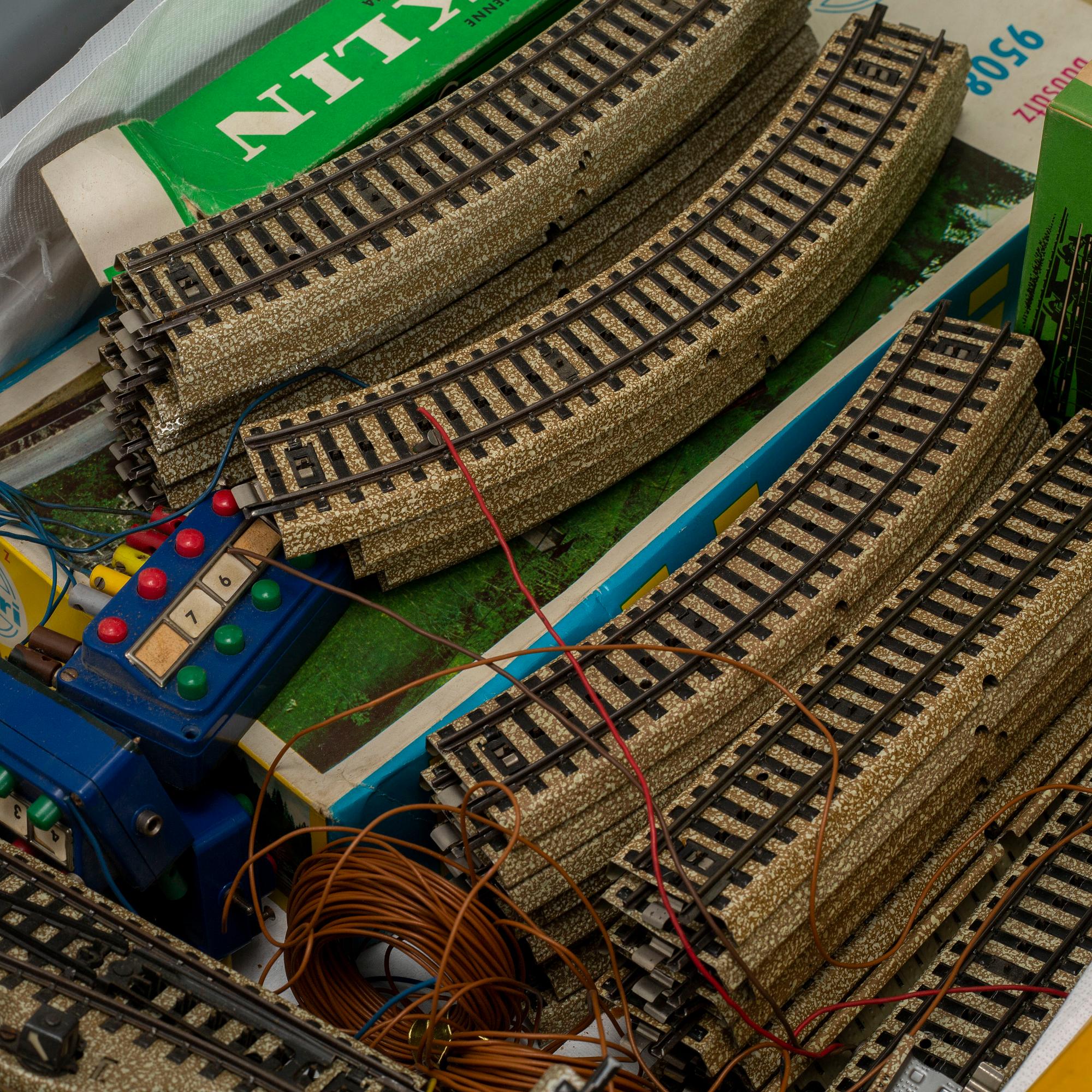 MÄRKLIN, H0, Lok, vagnar och räls.