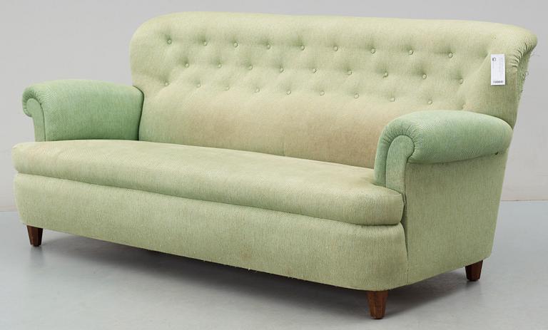 SOFFA, variant av modell 568, Josef Frank, Firma Svenskt Tenn, 1960-tal.