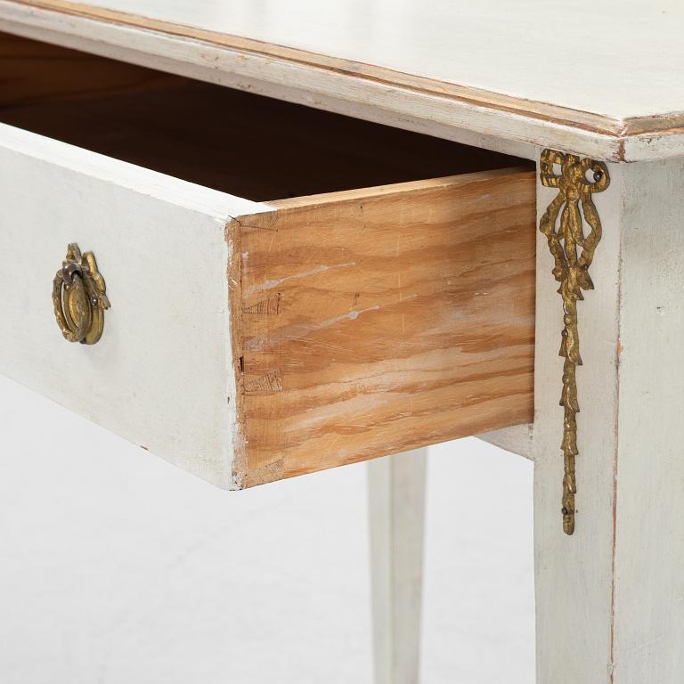 Writing desk with upper section, Gustavian style, 20th century.