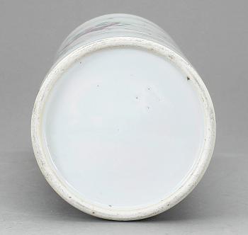 PERUKVAS, porslin, Kina, 1900-tal.