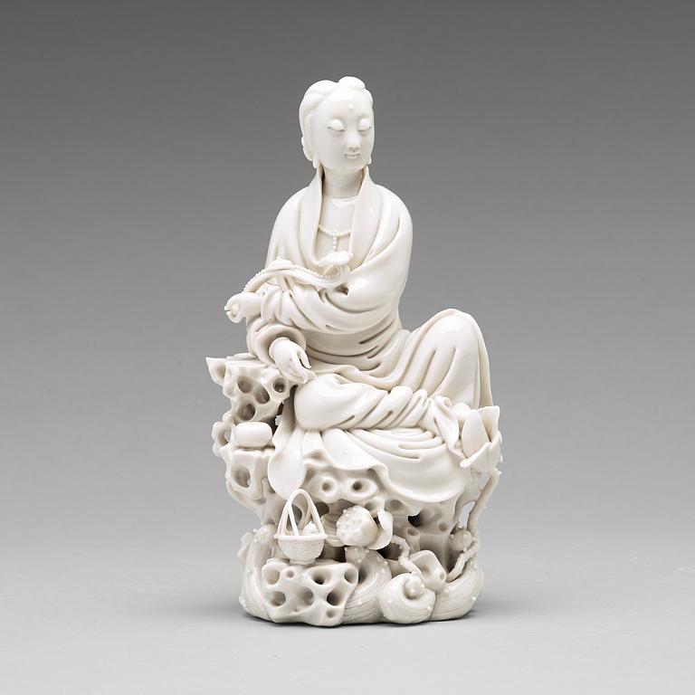 A blanc de chine figure of Guanyin, Qing dynasty, 19th Century.
