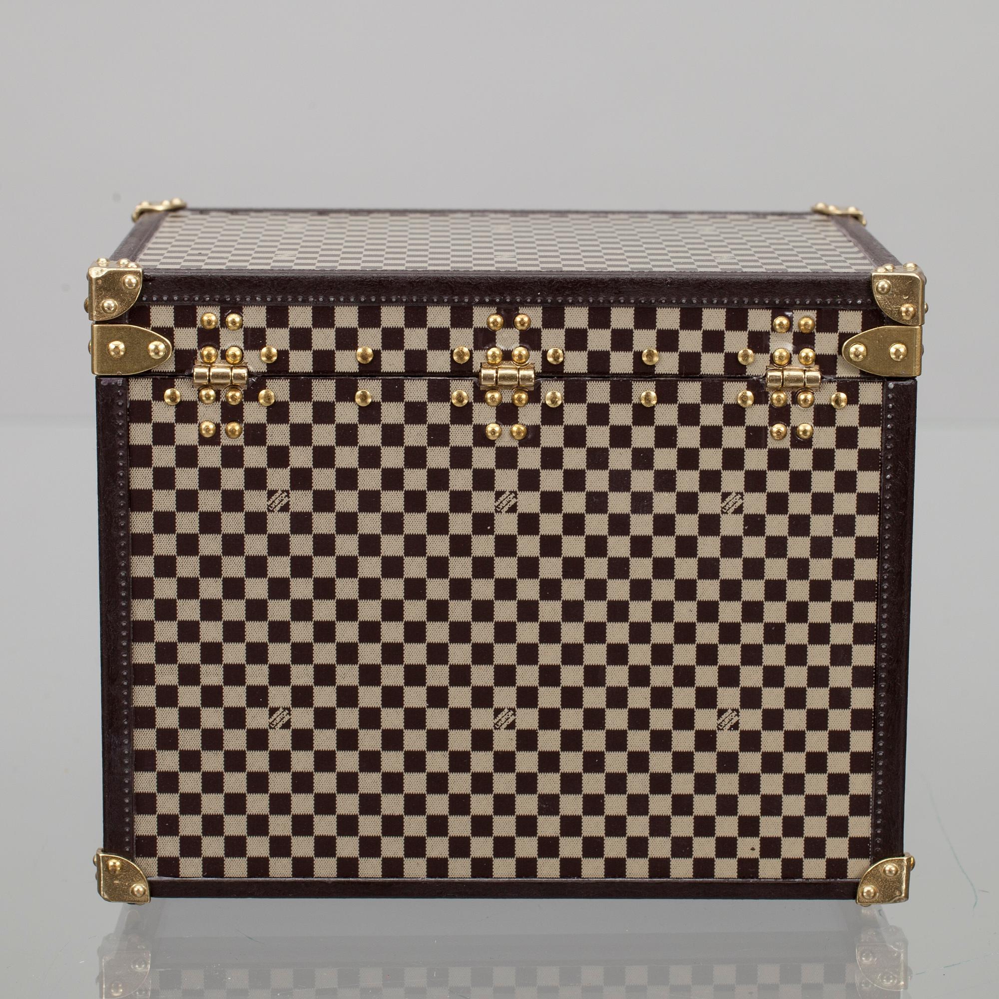 ASK, "Mini Malle Chapeaux", Louis Vuitton.