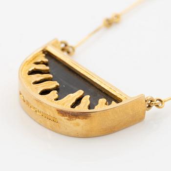 Juhani Linnovaara, necklace 18K gold and spectrolite, Lapponia 1978.
