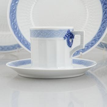 Royal Copenhagen, a 71-piece dinner and coffee service, 'Blå Vifte', Denmark.