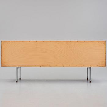 Hans J. Wegner, sideboard "President", modell RY-25, Ry Møbler, Danmark 1960-tal.