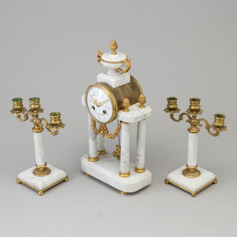 MANTLE PIECE, three parts, Louis XVI-style, France, 20th century.