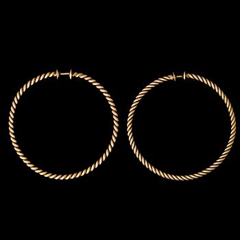 A PAIR OF EARRINGS, 18K gold. Bolin, Stockholm 1950s.