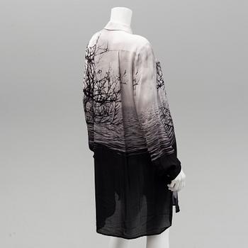 BLOUSE & SCARF, Mary Katrantzou,