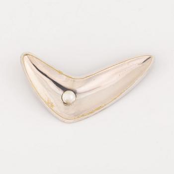 Silver and pearl brooch, Gustaf Dahlgren & Co, Axelsson,