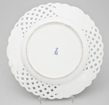 GALLERFAT, porslin, Meissen, 1800-talets mitt.