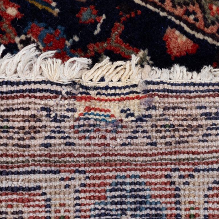 Matta, Arak, 290 x 118 cm.