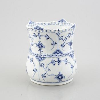 A 'Blue Fluted Full Lace' / 'Musselmalet' porcelain vase / pot, Royal Copenhagen, model 1132, 1898-1923.