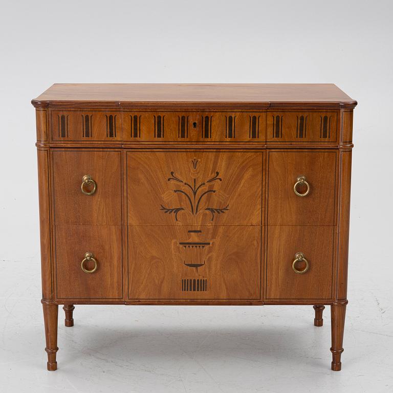 Chest of drawers, Swedish Grace, 1920s.