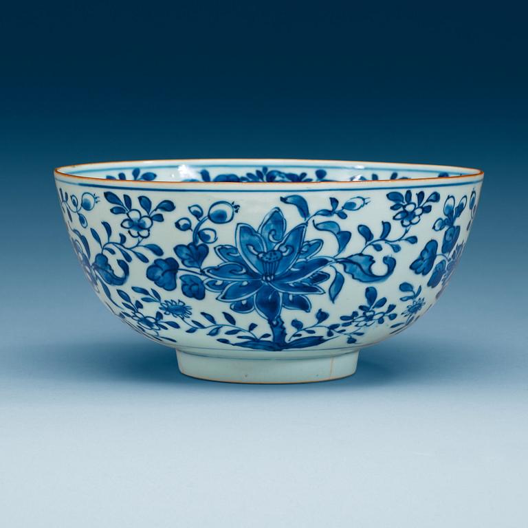 SKÅL, porslin. Qing dynastin, Kangxi (1662-1722).