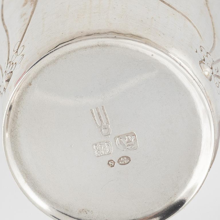 Bägare och koppar, 25 st, silver, olika smeder, Sverige, 1948-1973.