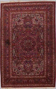 MATTA, semiantik, Meshed, ca 342 x 216 cm.