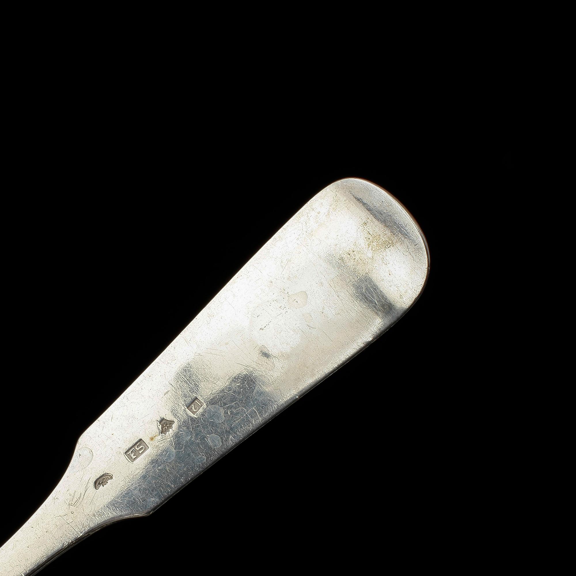 SKEDAR, 8 st, silver, Fredrik Strömsten, Helsingfors, Finland, 1842. Vikt ca 531.