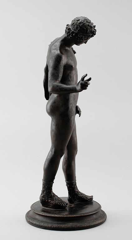 SKULPTUR, patinerad metall, märkt Fondeur Artistica Sommer, Capote Modello Sommer nr 26, 1900-talets första hälft.