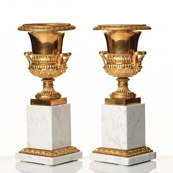 URNOR, ett par, Frankrike, 1800-tal.