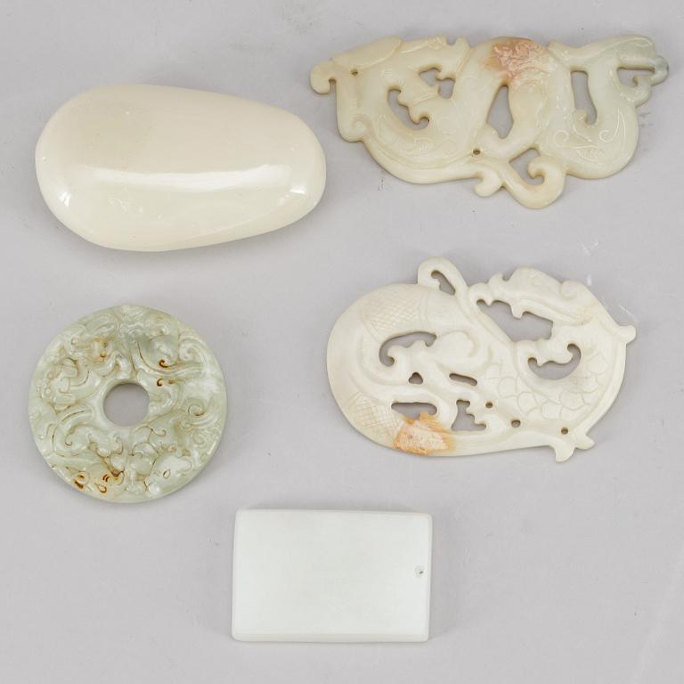 PARTI STEN, 5 delar, nefrit/jade, 1900-tal/modern tillverkning.
