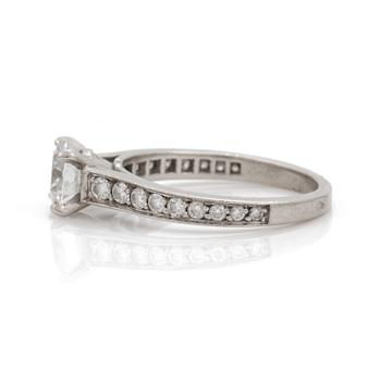 A 0.86 ct brilliant cut diamond ring signed Cartier. Quality H/VS2 according to GIA certificate.