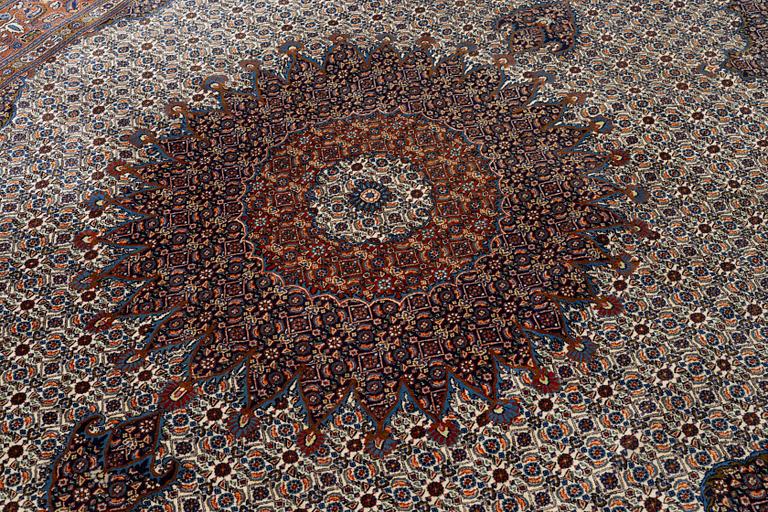 Rug, Moud, approx. 397 x 293 cm.