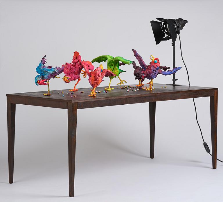 Nathalie Djurberg & Hans Berg, "A Thief Caught in the Act (Flock of Birds)".