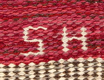 Berit Koenig, a signed flat weave carpet, Svensk Hemslöjd, ca. 210x130 cm.