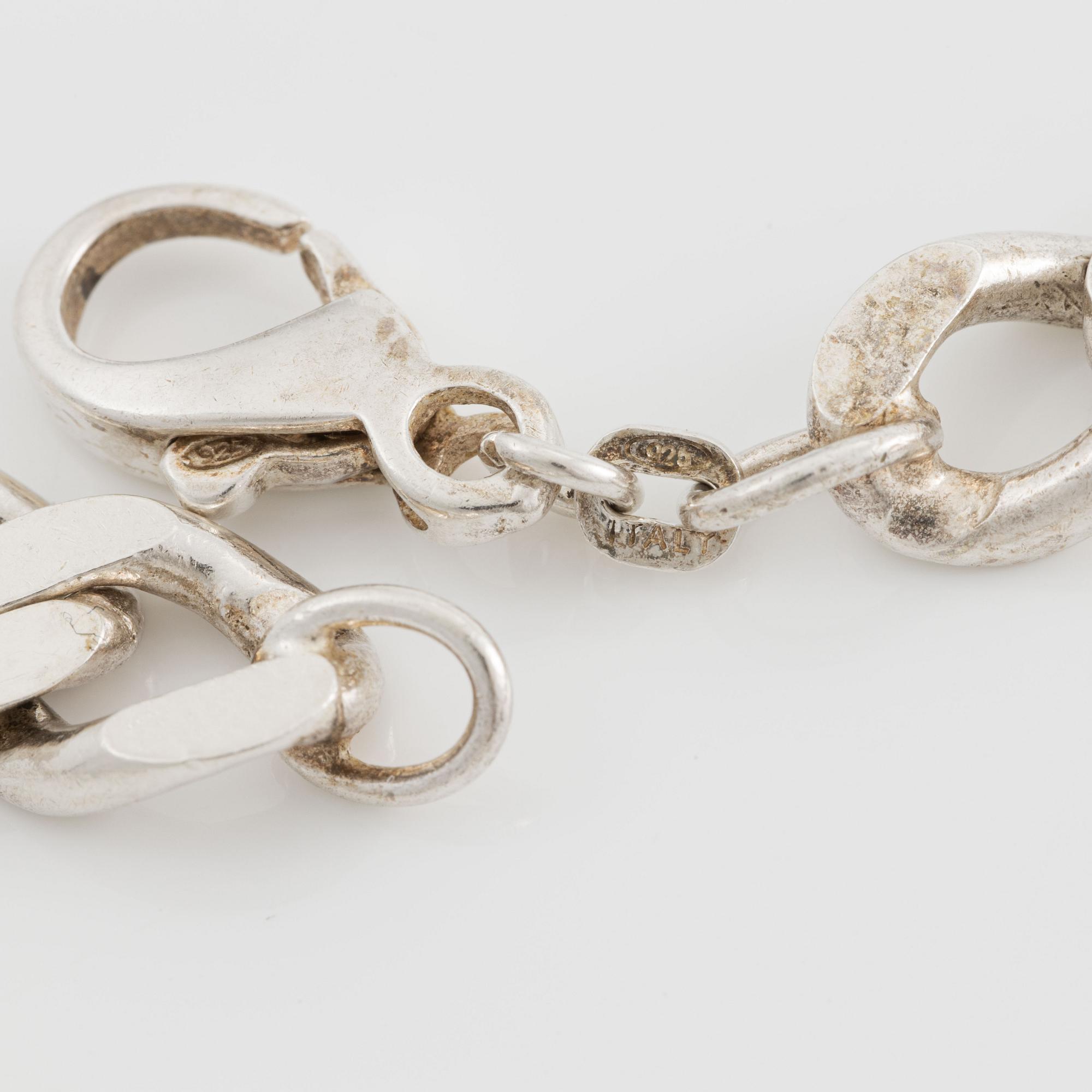 Necklace sterling silver.