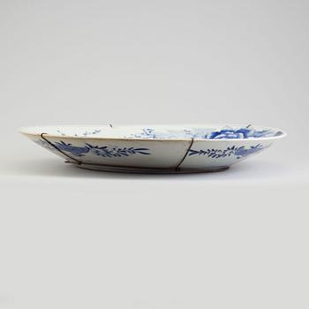 A massive blue and white Japanese dish, 20th century.