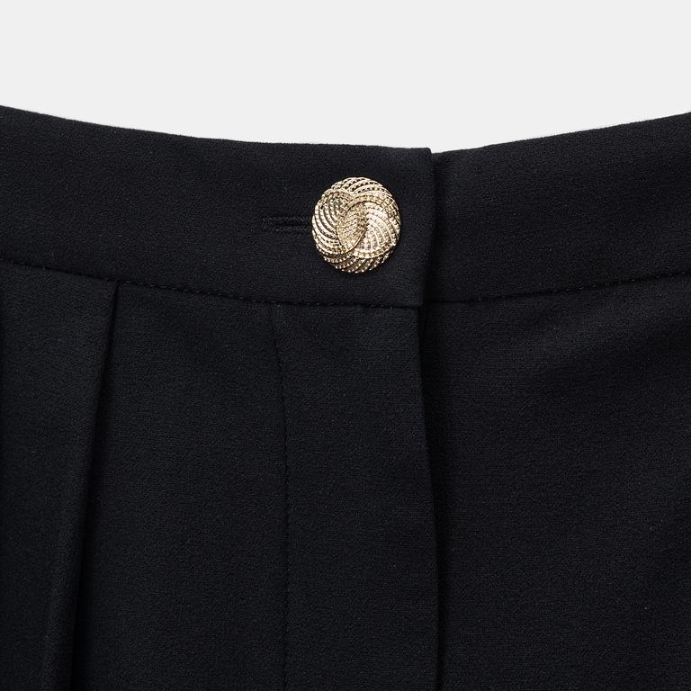 Chanel, byxor, storlek 34.