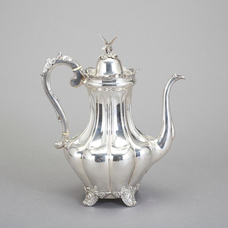 KAFFEKANNA, silver, nyrokoko, Stockholm, 1855. Vikt ca 1035 gram.