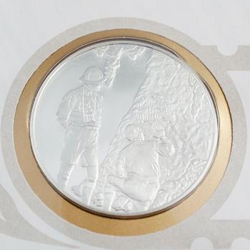 SAMLARMYNT, 36 st, sterlingsilver. Total vikt ca 1080 g.