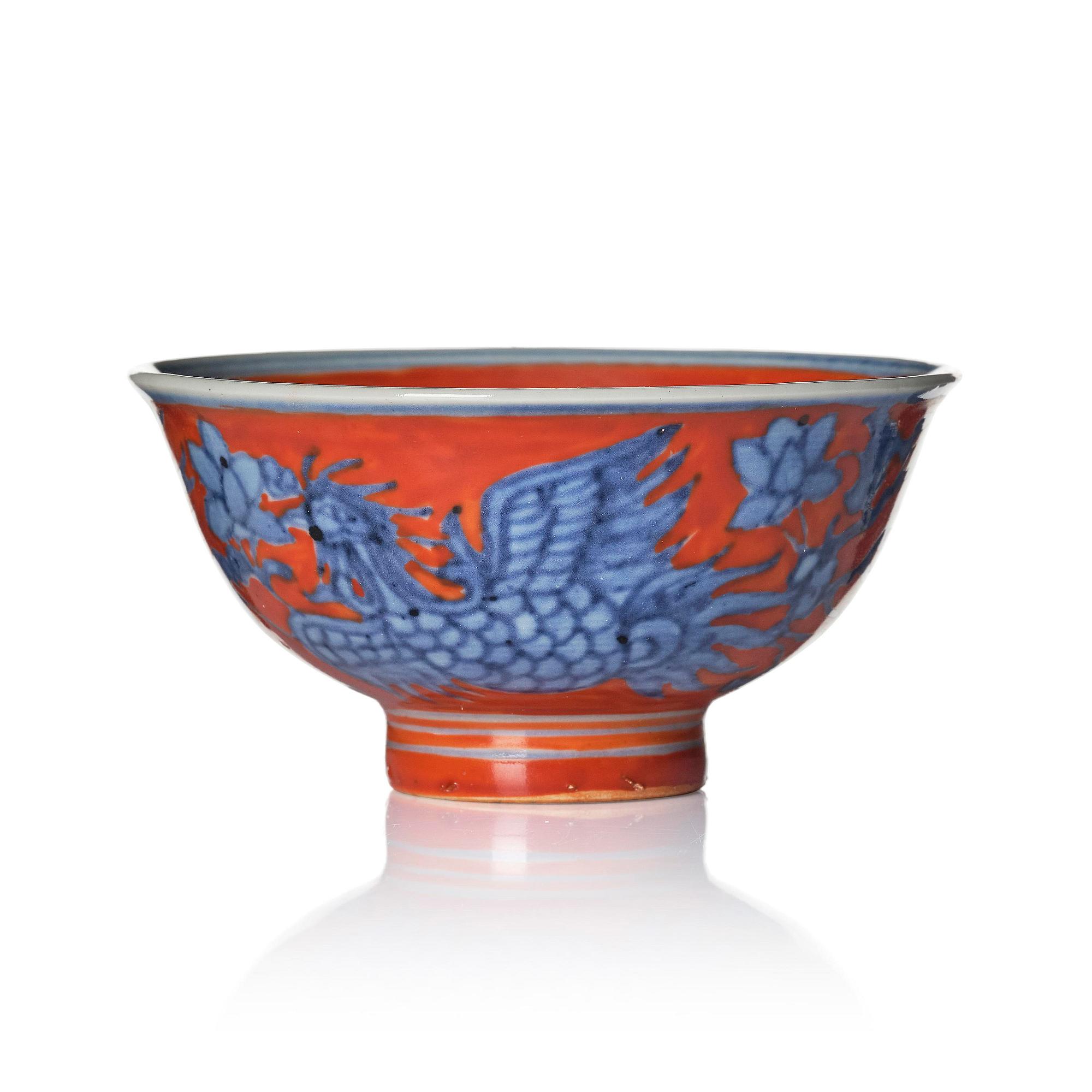 A small blue and white phoenix cup, Qing dynasty, 19th century.