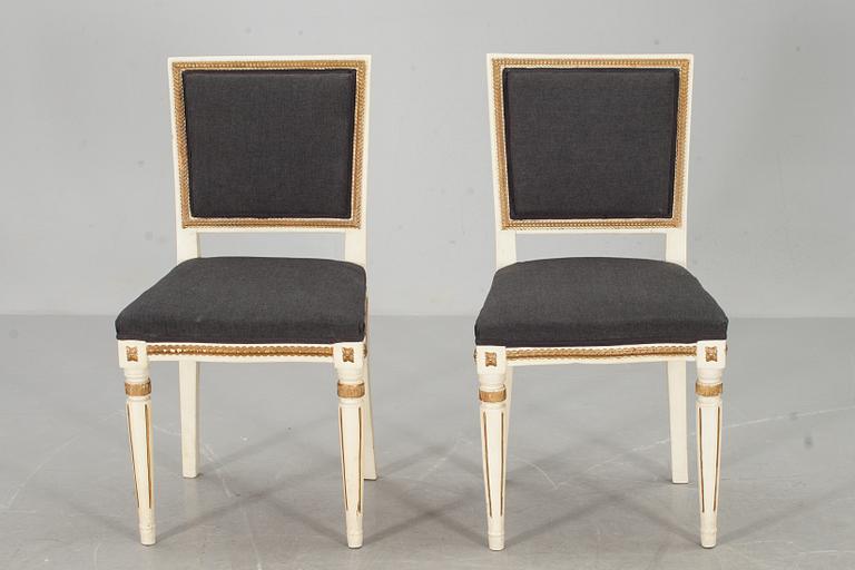 STOLAR, ett par, gustaviansk stil. Omkring 1900.