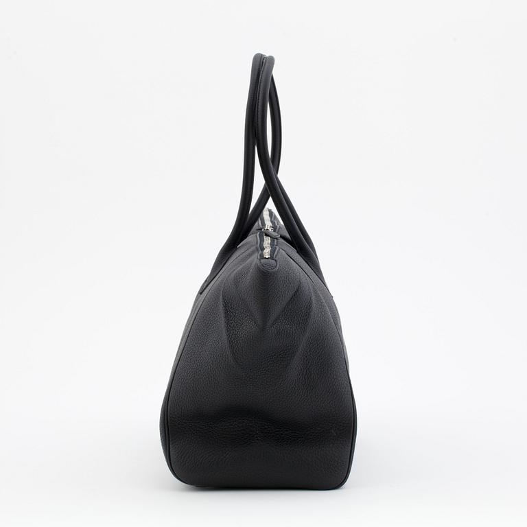 HERMÈS, a veau togo black shoulder bag, "Noisette".