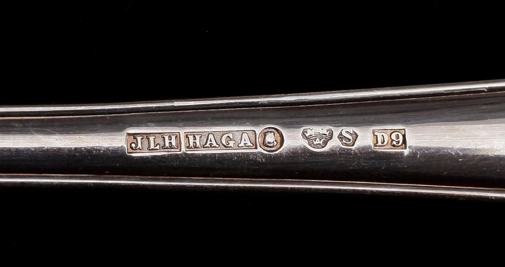 PARTI SKEDAR, 30 delar, silver, bla "Haga", JL Hultman, Stockholm, 1954. Tot vikt ca 772g.